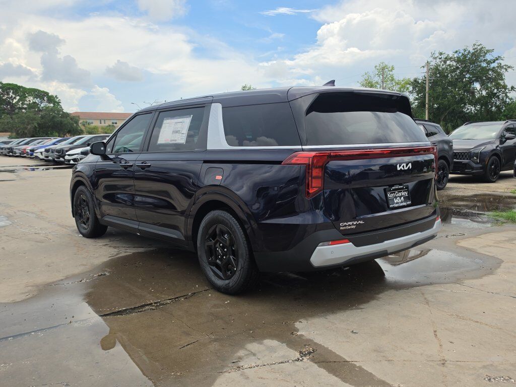 2027 Kia Carnival LXS San Clemente CA