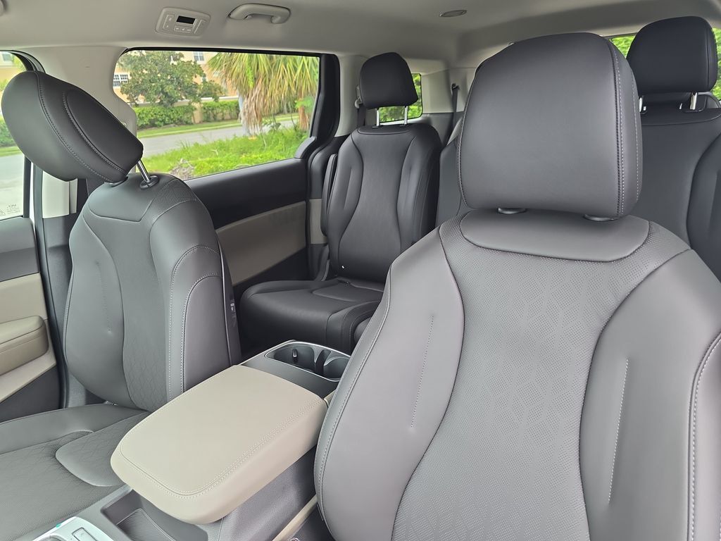 2027 Kia Carnival LXS San Clemente CA