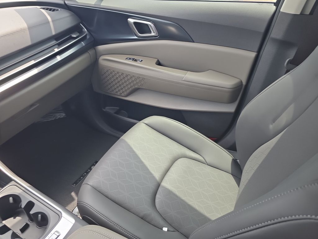 2027 Kia Carnival LXS San Clemente CA
