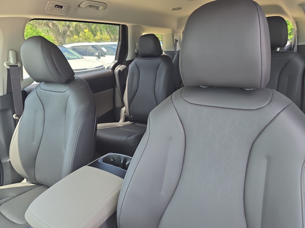 2027 Kia Carnival LXS San Clemente CA