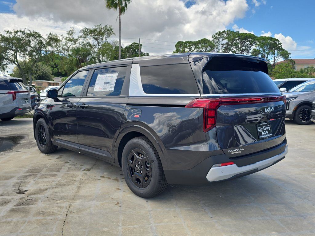 2027 Kia Carnival LXS San Clemente CA