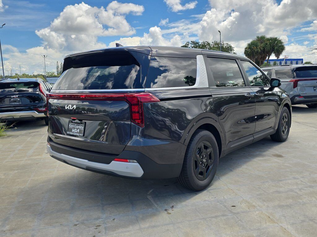 2027 Kia Carnival LXS San Clemente CA