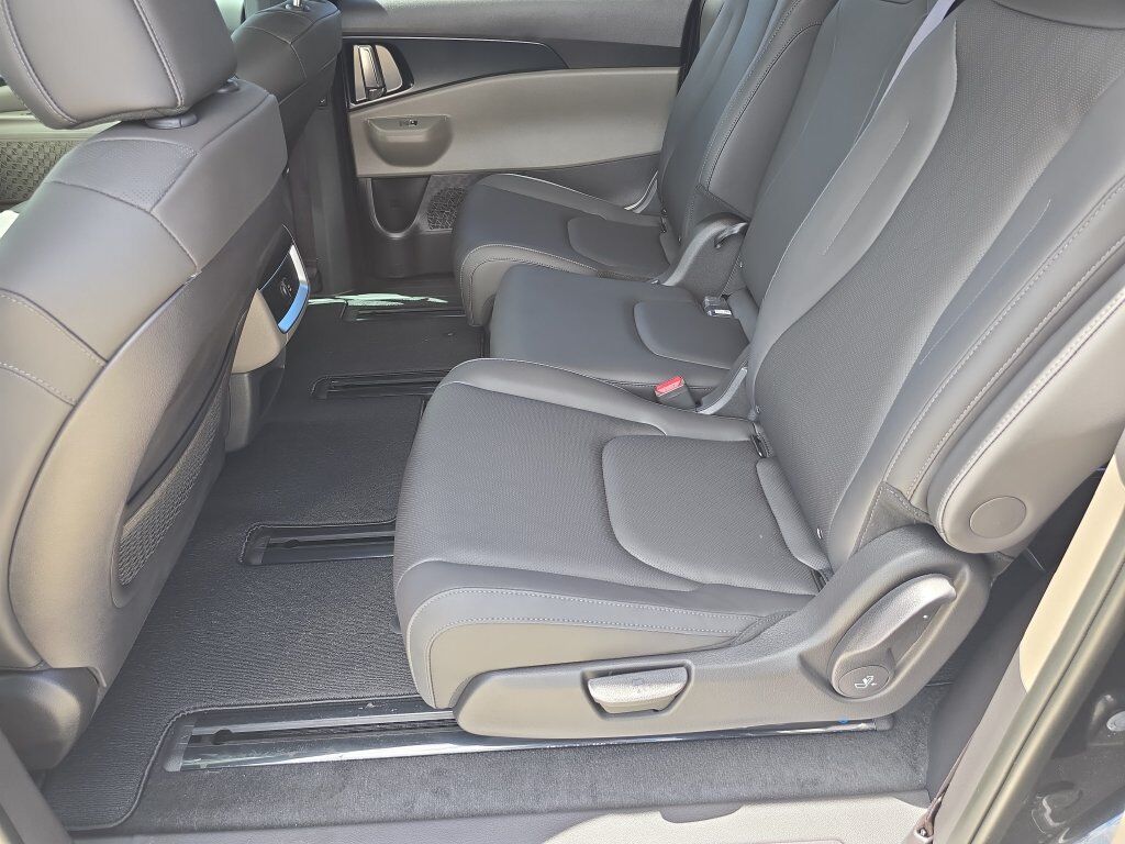2027 Kia Carnival LXS San Clemente CA