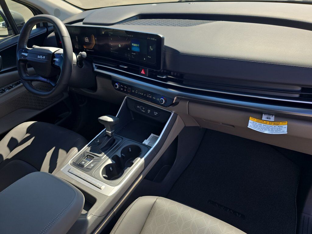 2027 Kia Carnival LXS San Clemente CA