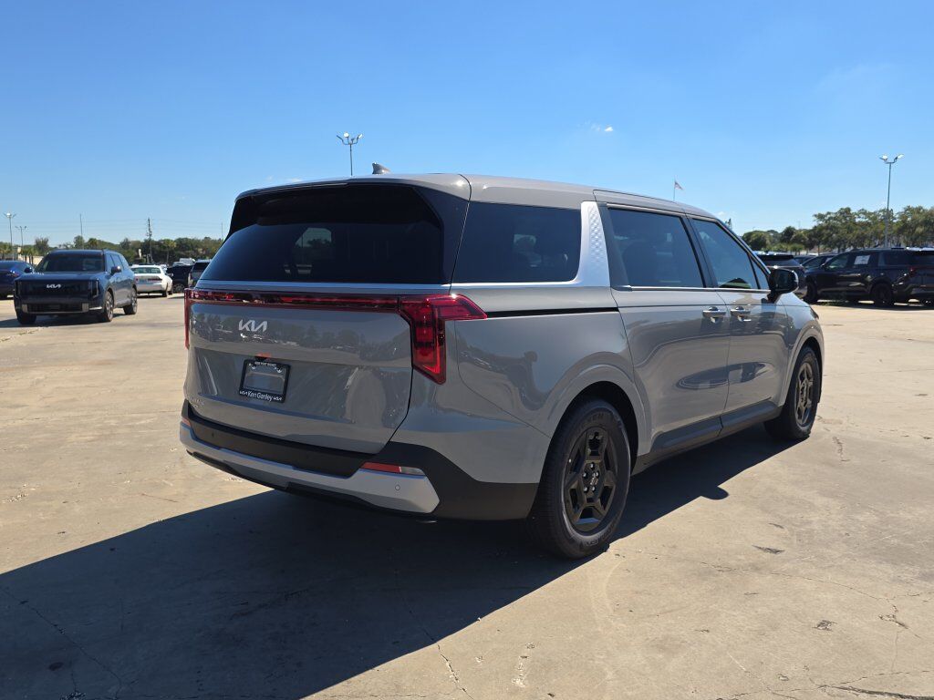2027 Kia Carnival LXS San Clemente CA