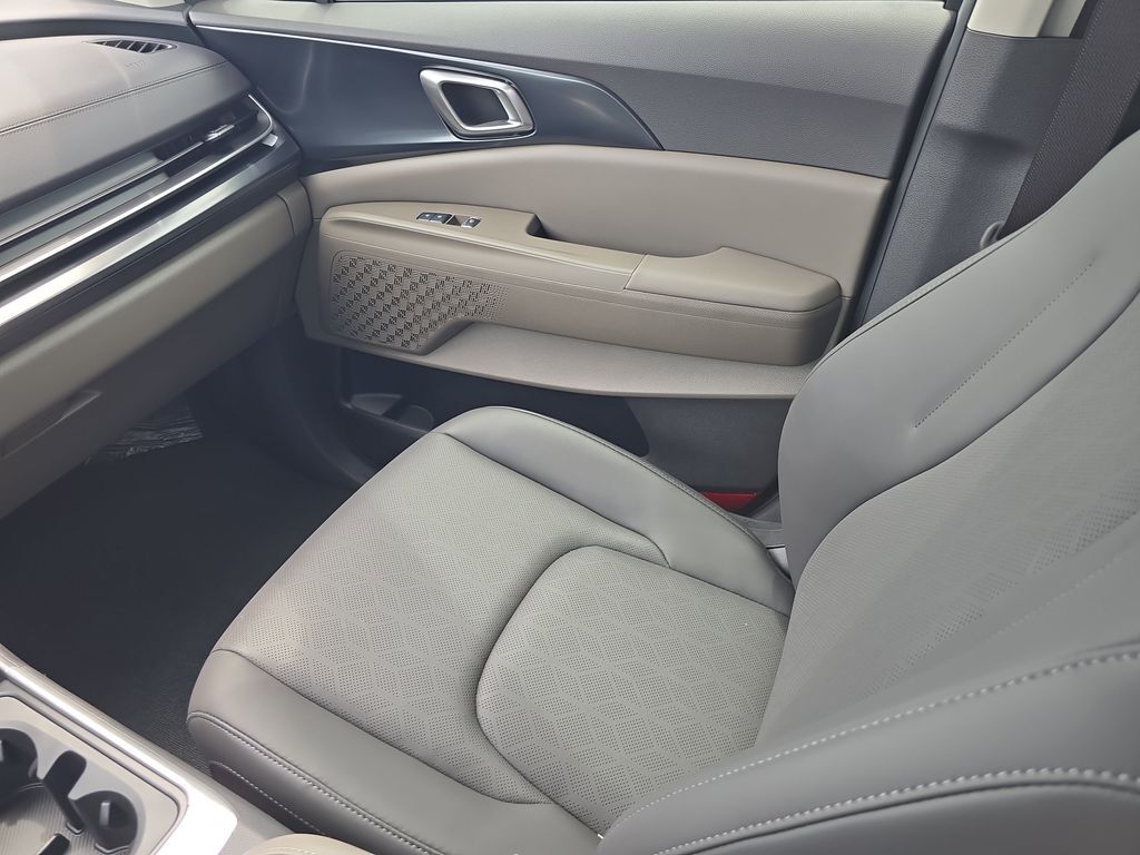 2027 Kia Carnival LXS San Clemente CA