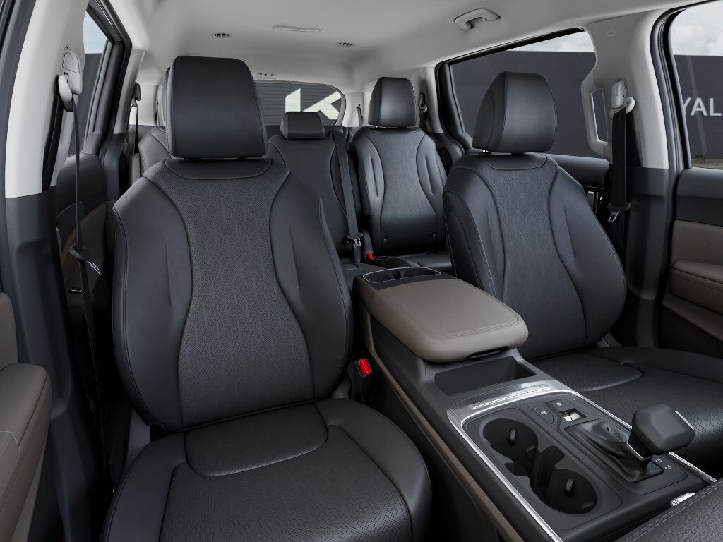 2027 Kia Carnival LXS Tucson AZ