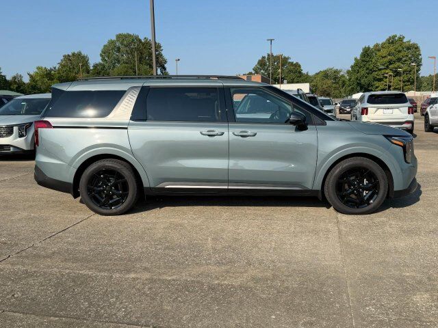 2027 Kia Carnival SX
