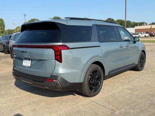 2027 Kia Carnival SX