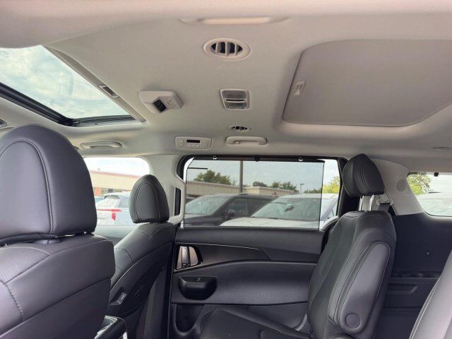 2027 Kia Carnival SX Cape Girardeau MO
