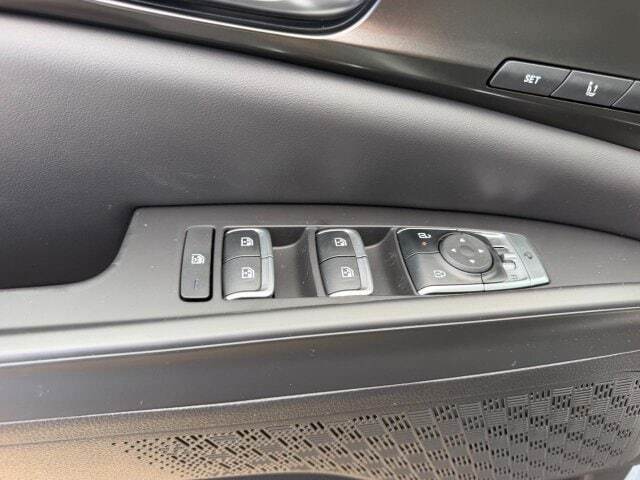 2027 Kia Carnival SX Cape Girardeau MO