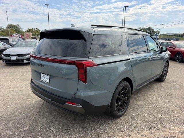 2027 Kia Carnival SX