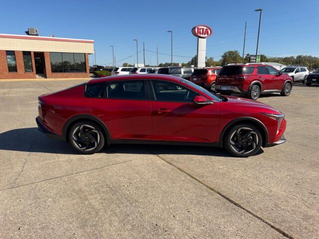 2027 Kia K4 EX