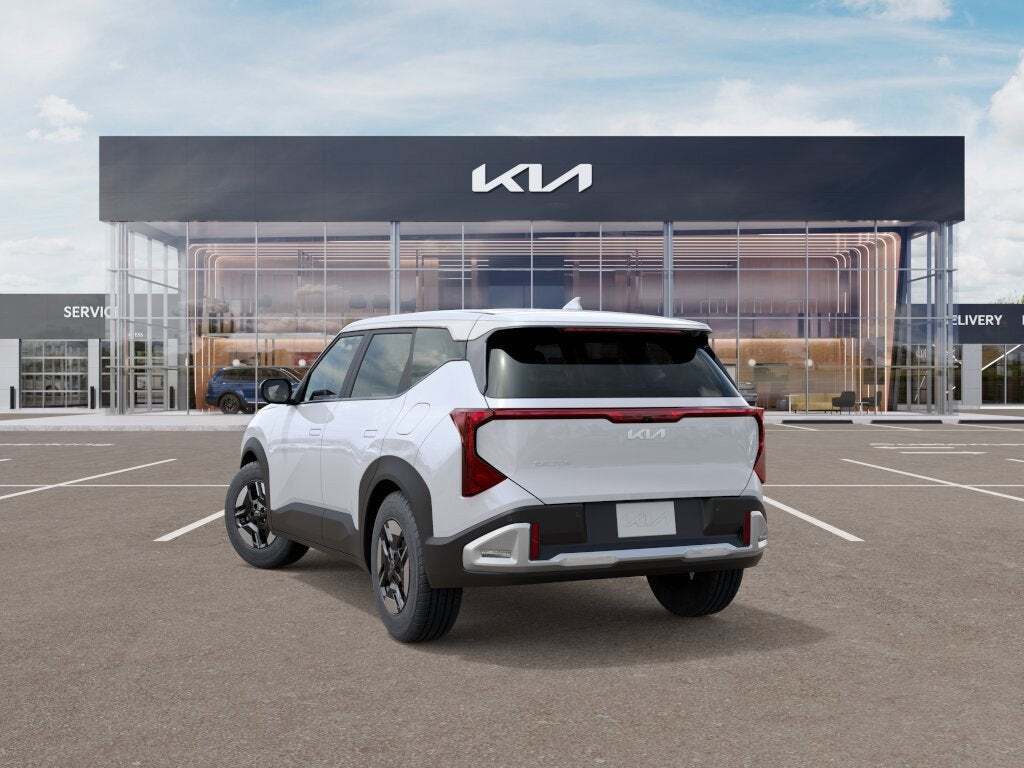 2027 Kia SELTOS LX Roseville CA