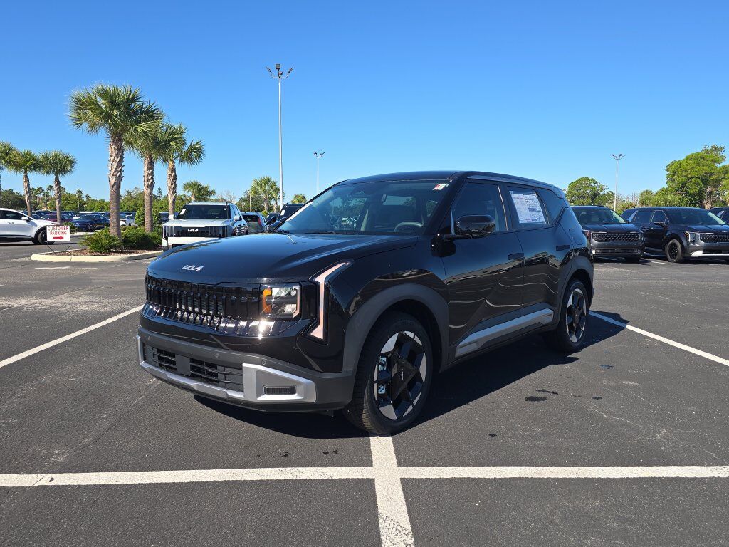 2027 Kia Seltos EX San Clemente CA