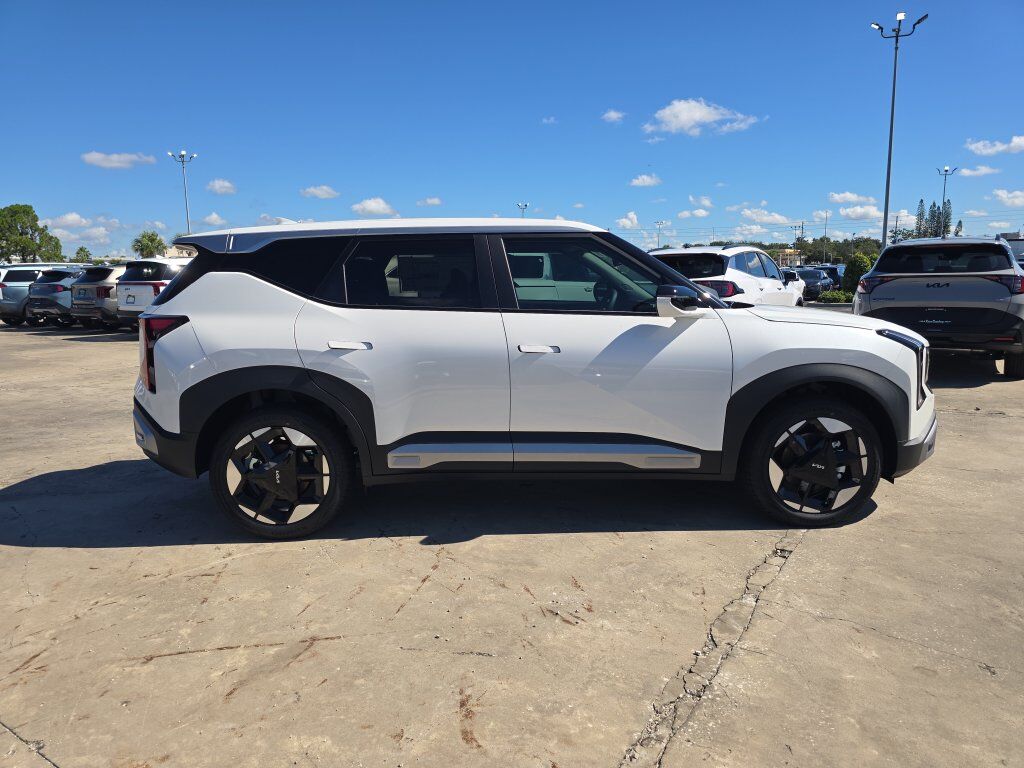 2027 Kia Seltos EX San Clemente CA