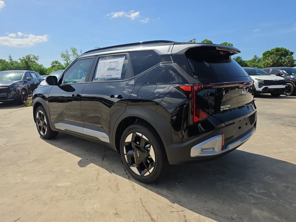 2027 Kia Seltos EX San Clemente CA