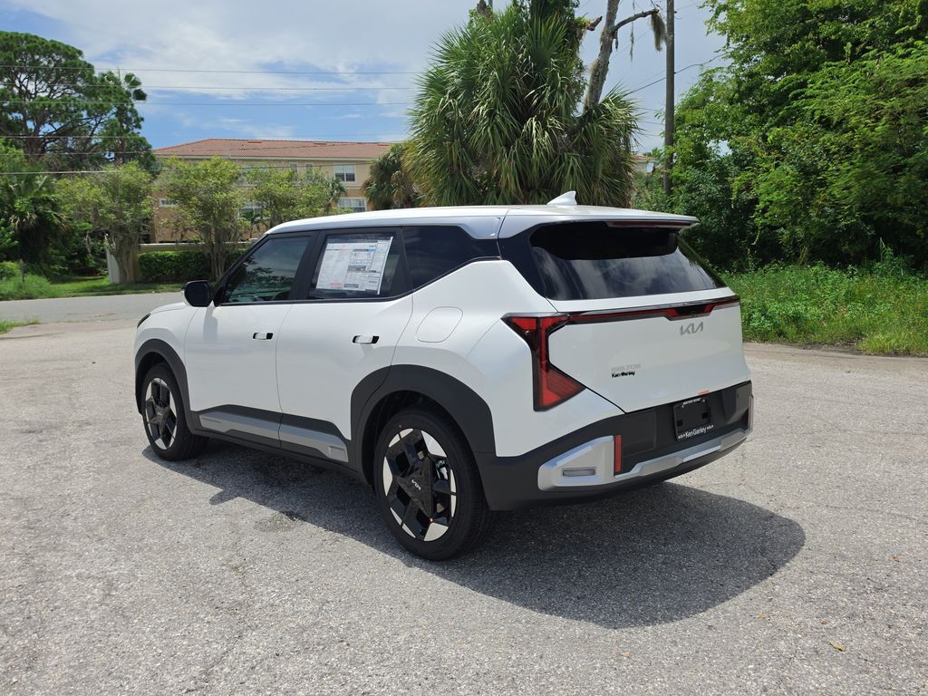 2027 Kia Seltos EX San Clemente CA