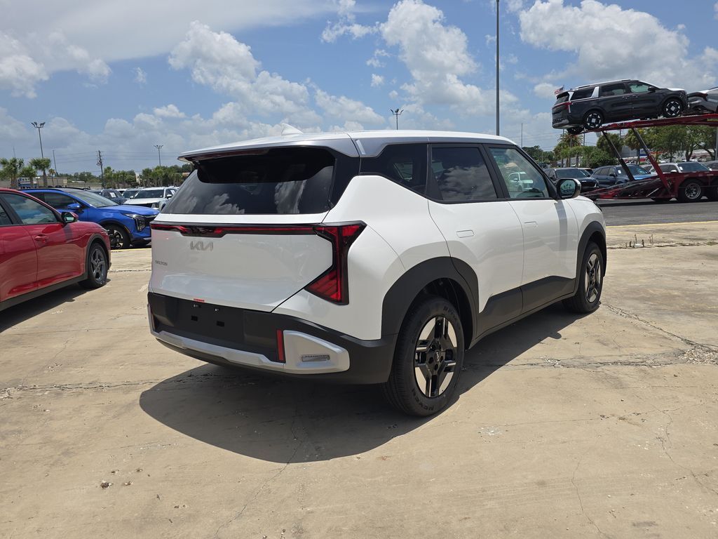2027 Kia Seltos LX San Clemente CA