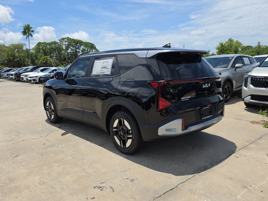 2027 Kia Seltos LX San Clemente CA