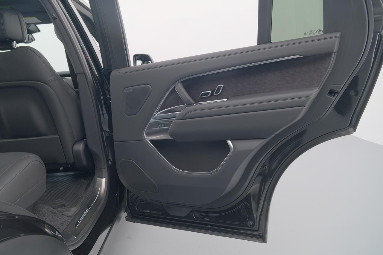2027 Land Rover Range Rover SE Miami FL