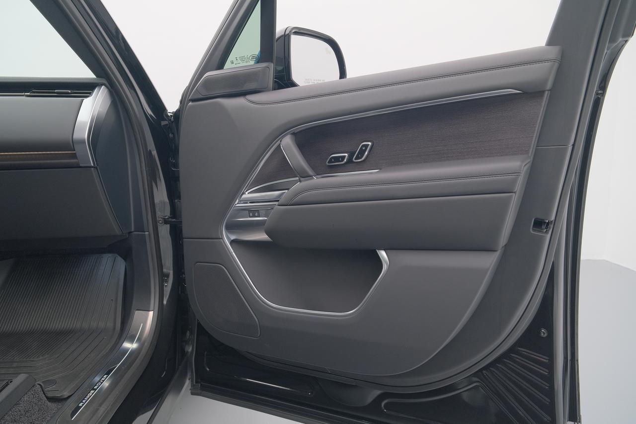 2027 Land Rover Range Rover SE Miami FL