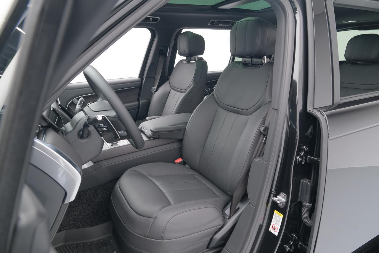 2027 Land Rover Range Rover SE Miami FL