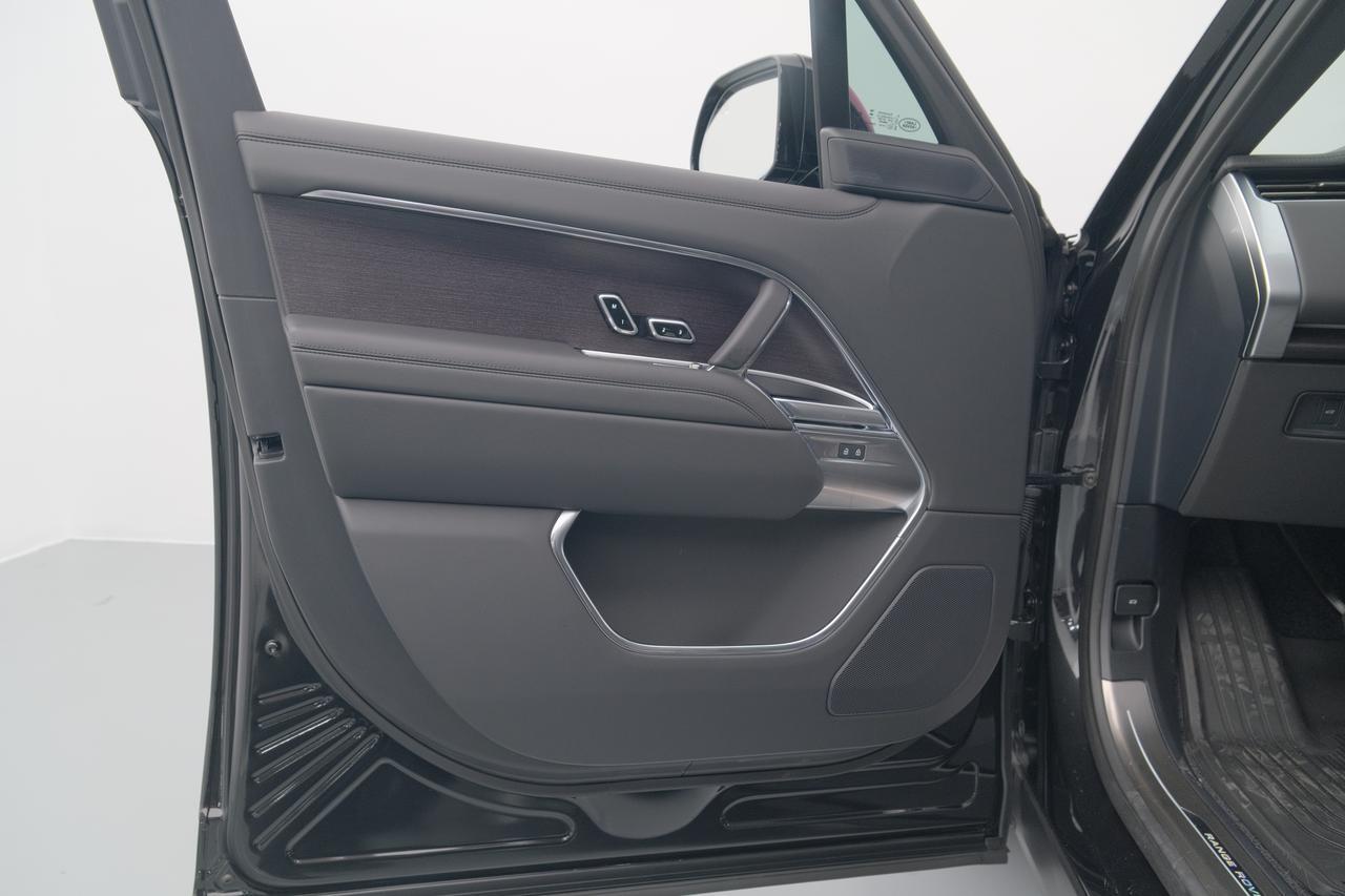 2027 Land Rover Range Rover SE Miami FL
