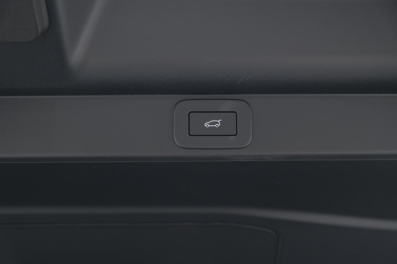 2027 Land Rover Range Rover SE Miami FL