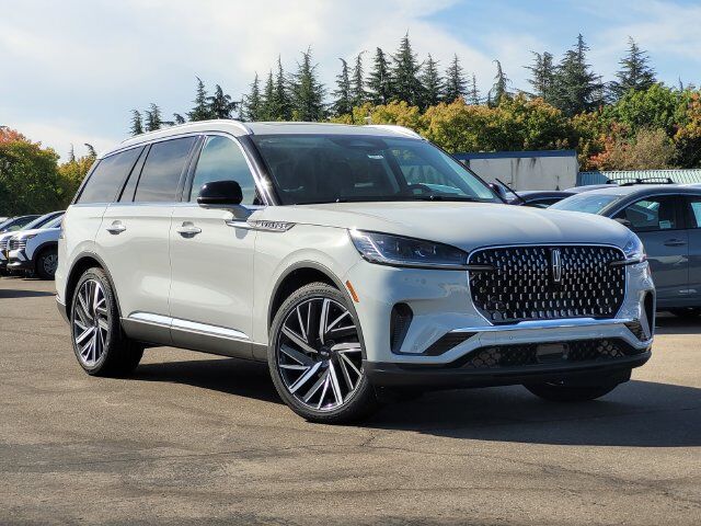 2027 Lincoln Aviator Reserve