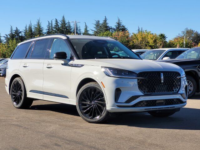 2027 Lincoln Aviator Reserve