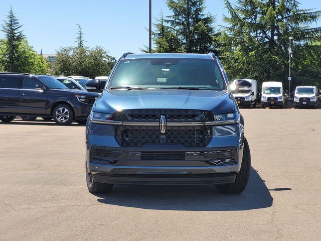 2027 Lincoln Navigator L Reserve