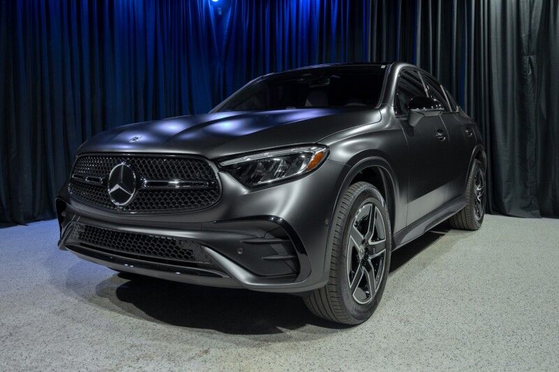 2027 Mercedes-Benz GLC