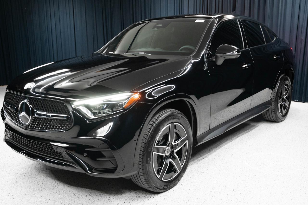 2027 Mercedes-Benz GLC 300 4MATIC&reg; Coupe