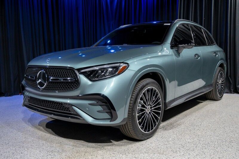 2027 Mercedes-Benz GLC 300 4MATIC&reg; SUV