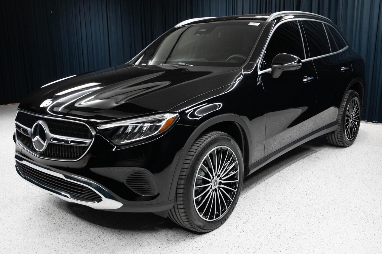 2027 Mercedes-Benz GLC 300 4MATIC&reg; SUV