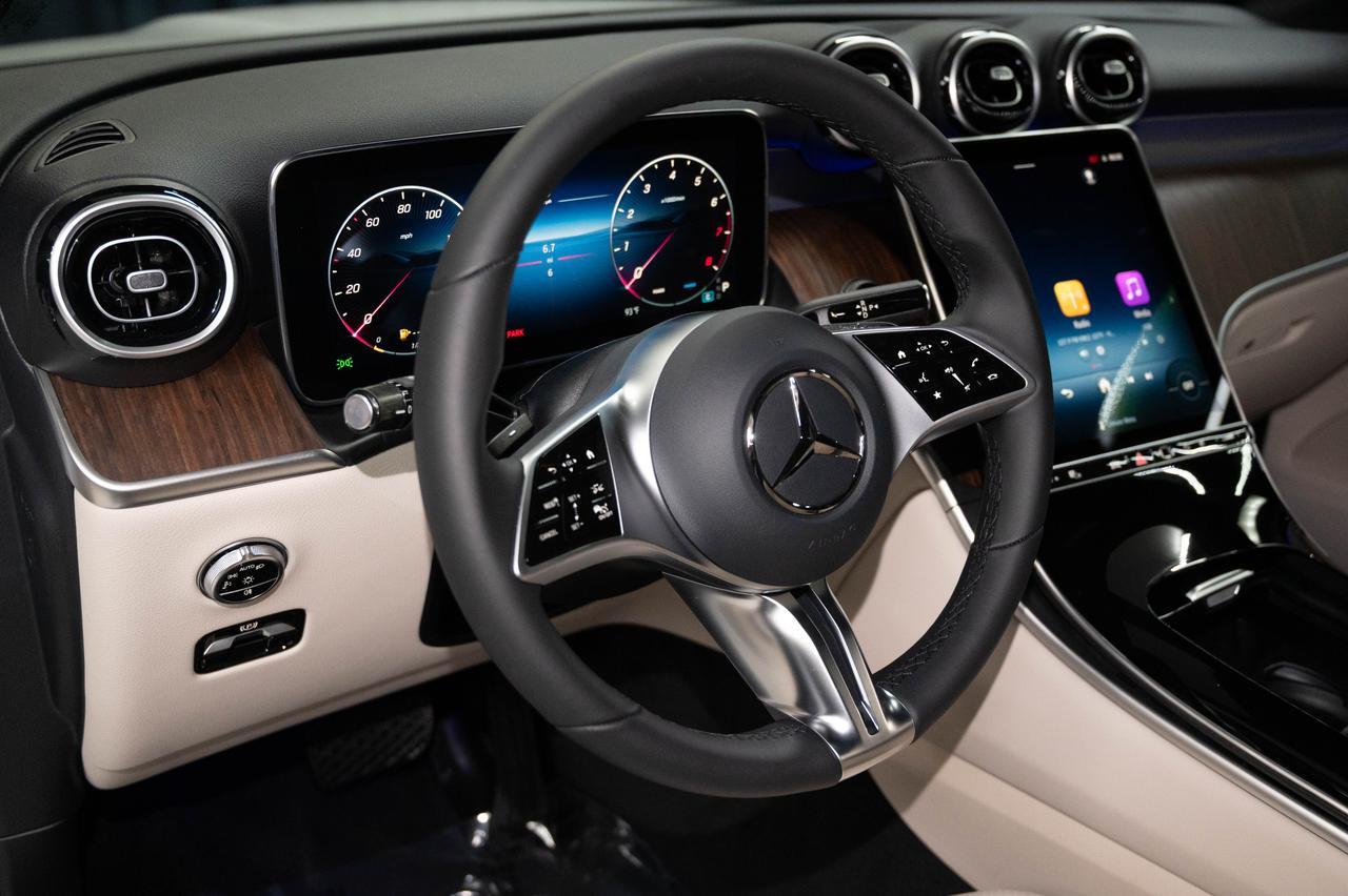 2027 Mercedes-Benz GLC 300 4MATIC&reg; SUV Scottsdale AZ
