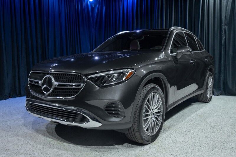 2027 Mercedes-Benz GLC 300 SUV