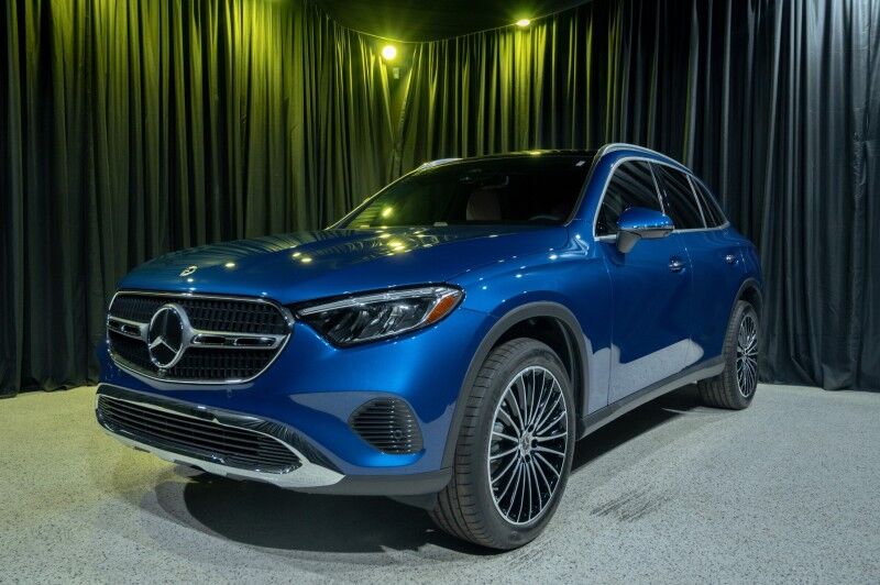 2027 Mercedes-Benz GLC 300 SUV