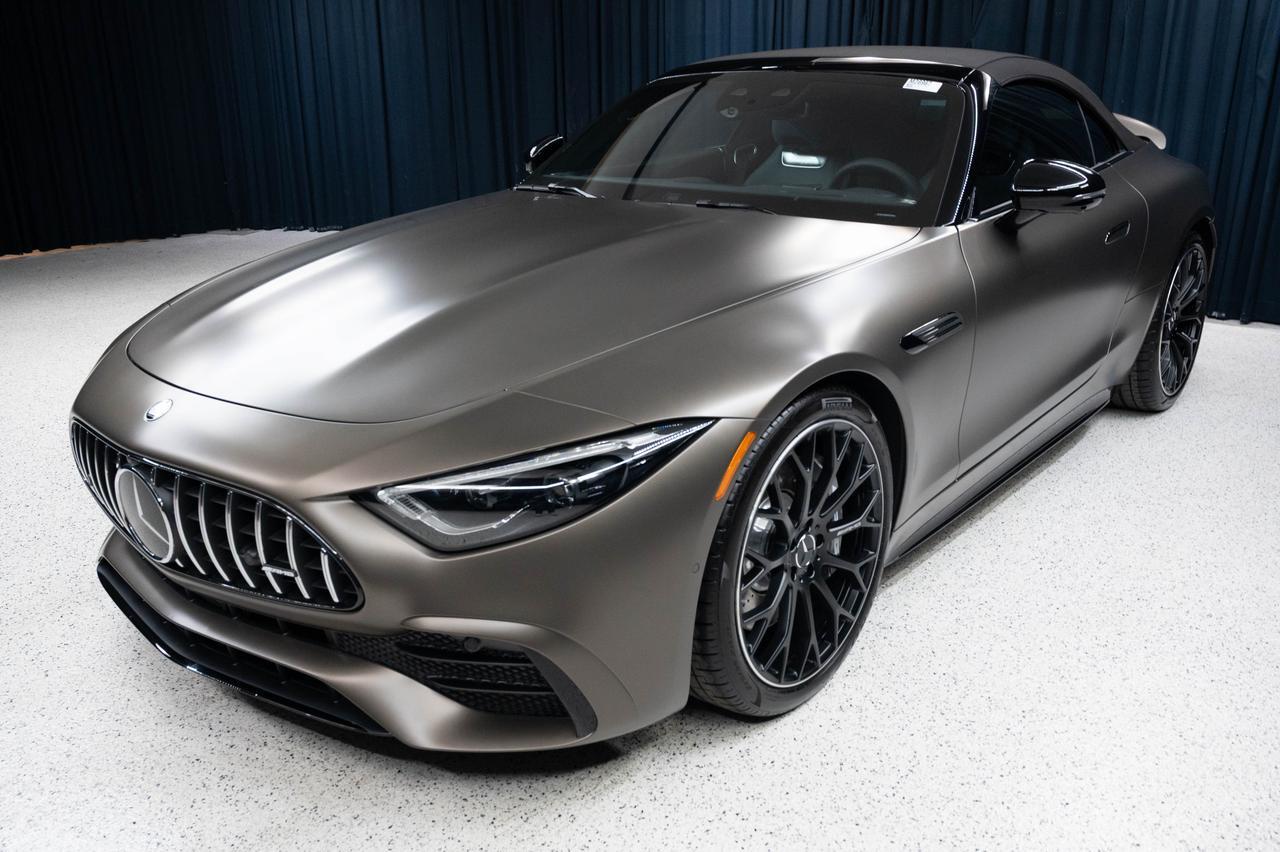 2027 Mercedes-Benz SL-Class AMG&reg; SL 43 Roadster