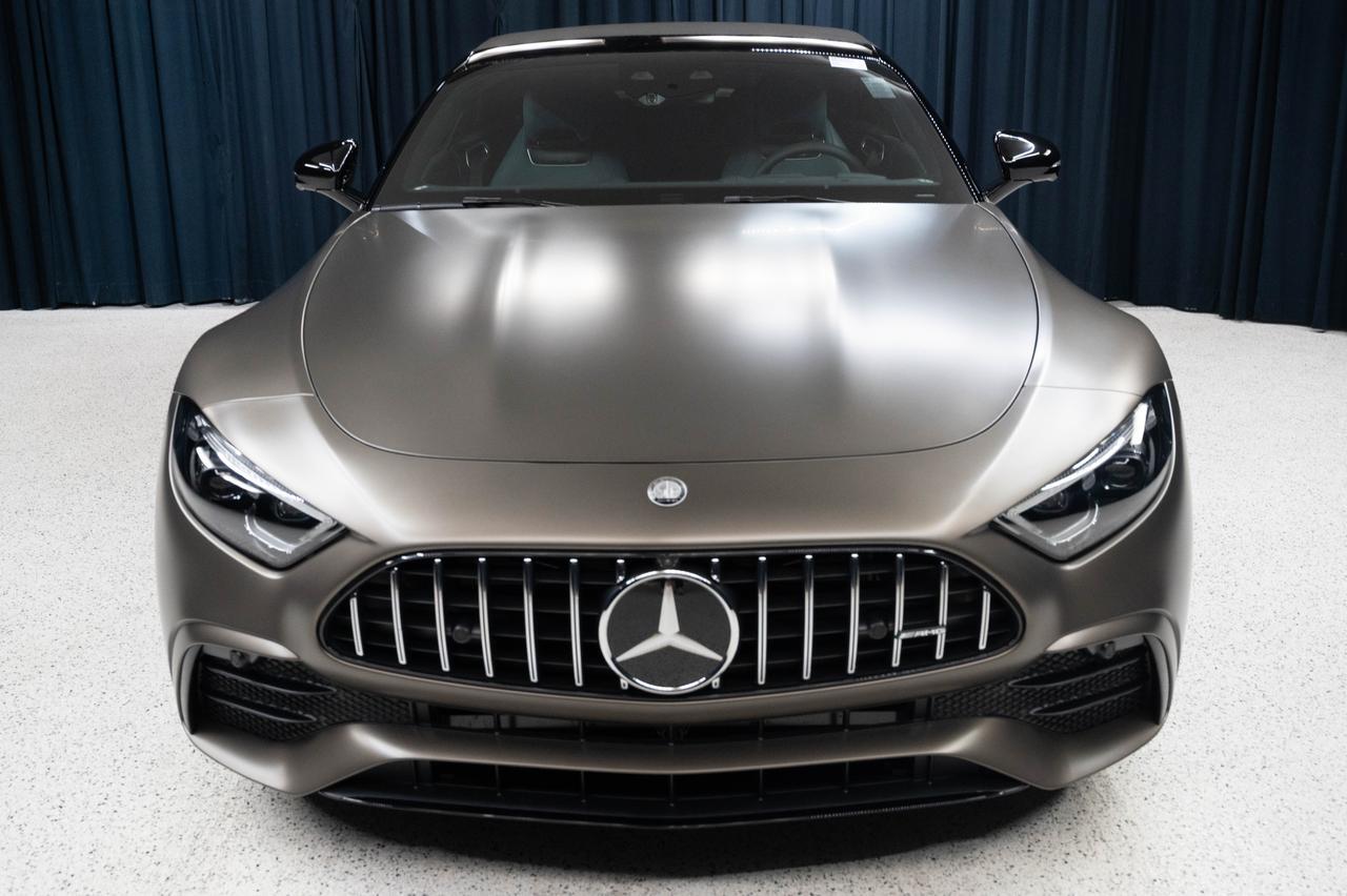 2027 Mercedes-Benz SL-Class AMG&reg; SL 43 Roadster