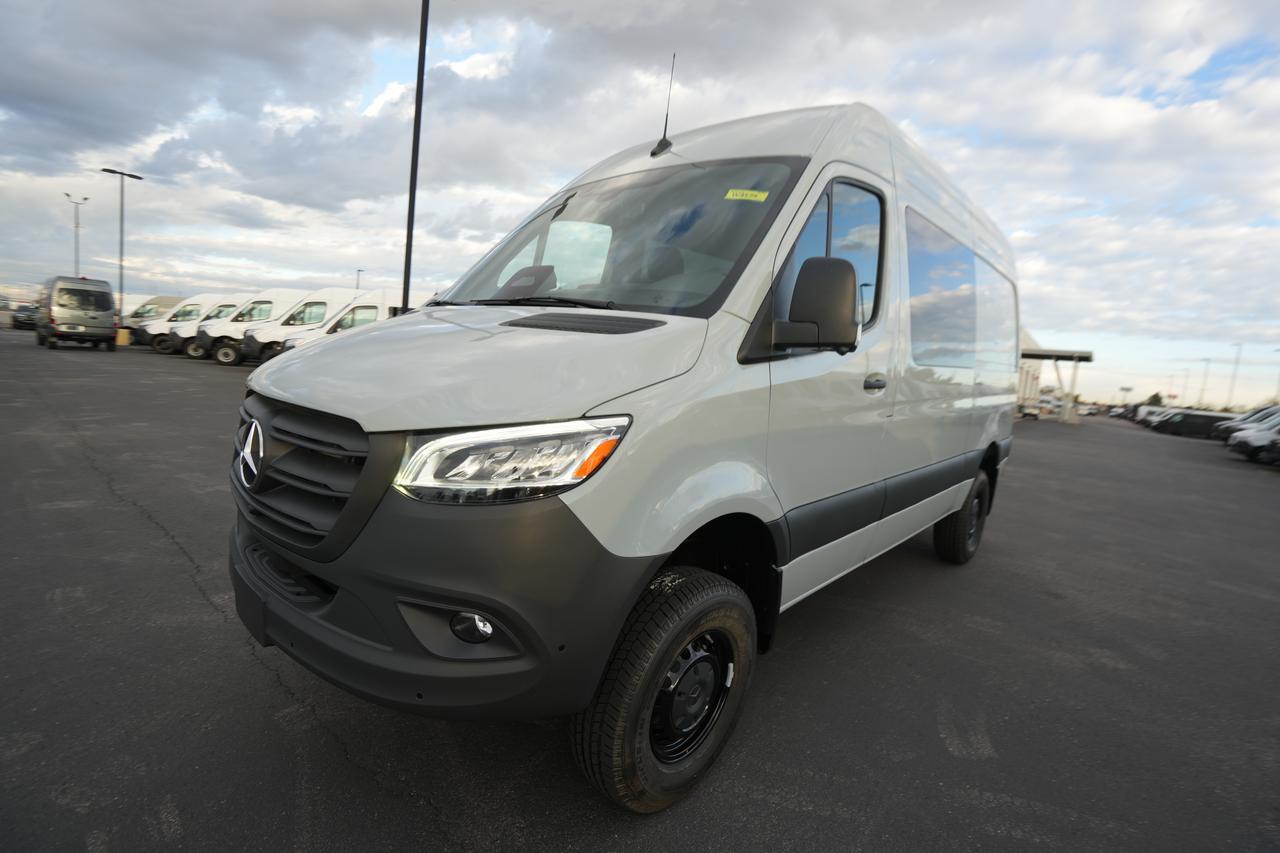 New 2027 Mercedes-Benz Sprinter 2500 Crew 144 WB