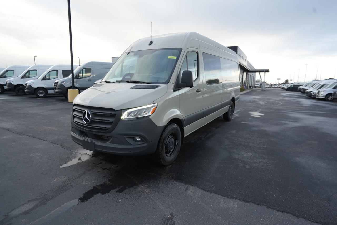 New 2027 Mercedes-Benz Sprinter 2500 Crew 170 WB