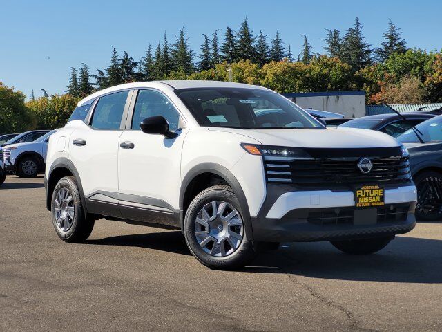 2027 Nissan Kicks S