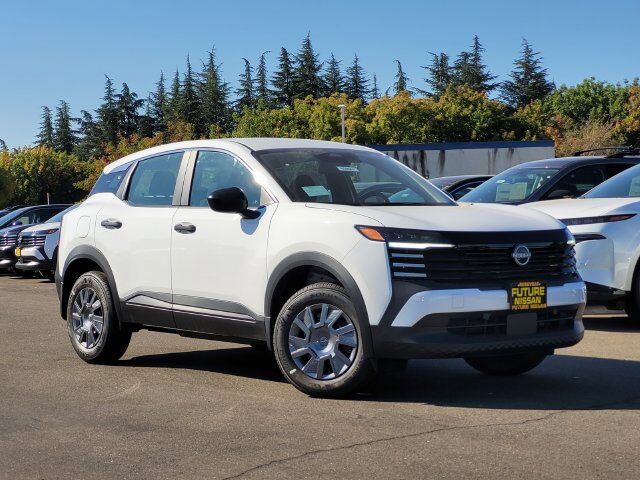 2027 Nissan Kicks S