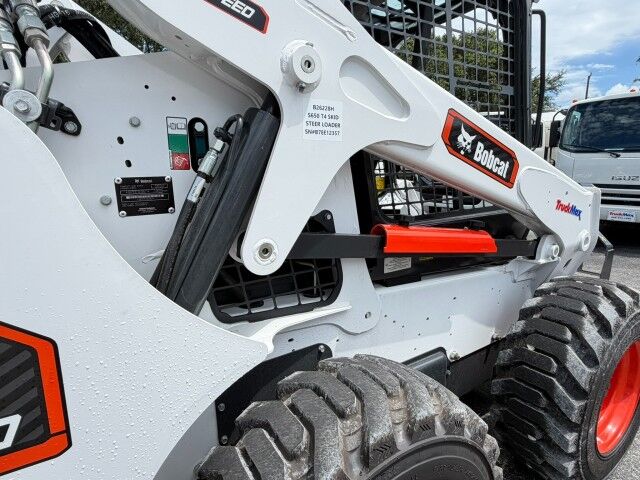 2027 Other S650 T4 SKID STE SKID STEER LOADER Homestead FL