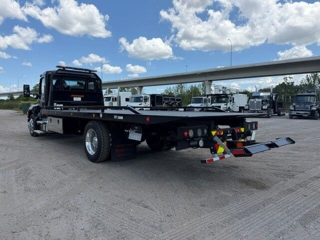 2027 Peterbilt 536 Jerr-Dan 22'XLP Rollback Car Carrier Truck