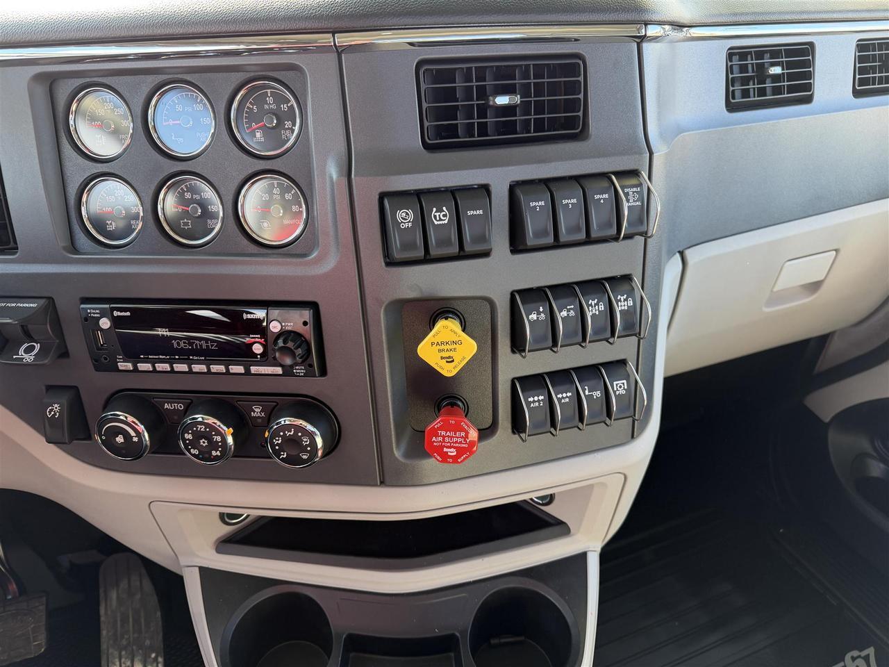 2027 Peterbilt 567 Eau Claire WI