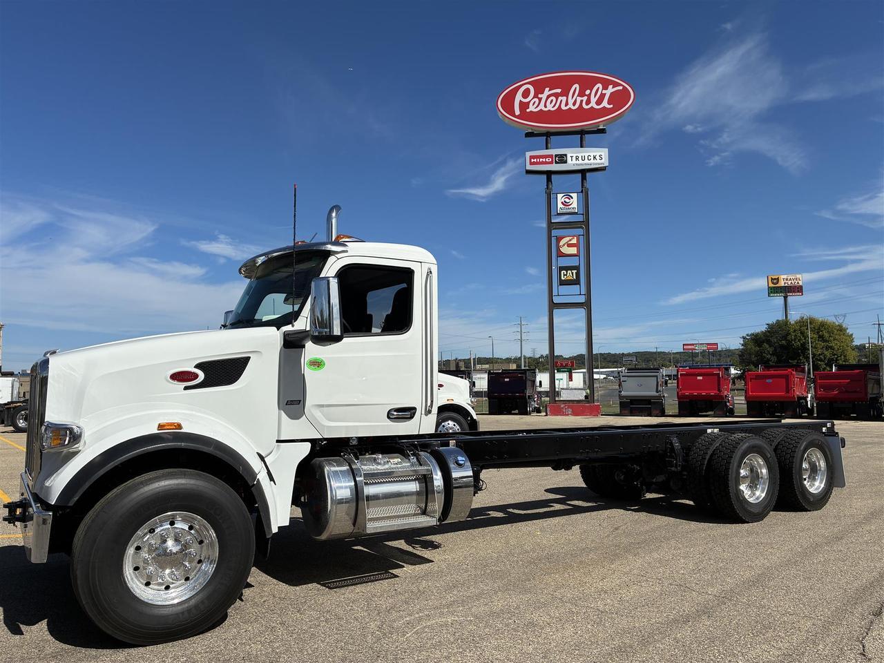 2027 Peterbilt 567 in Rochester, MN — photo 5