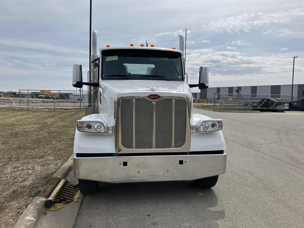 2027 Peterbilt 567 Non-Sleeper